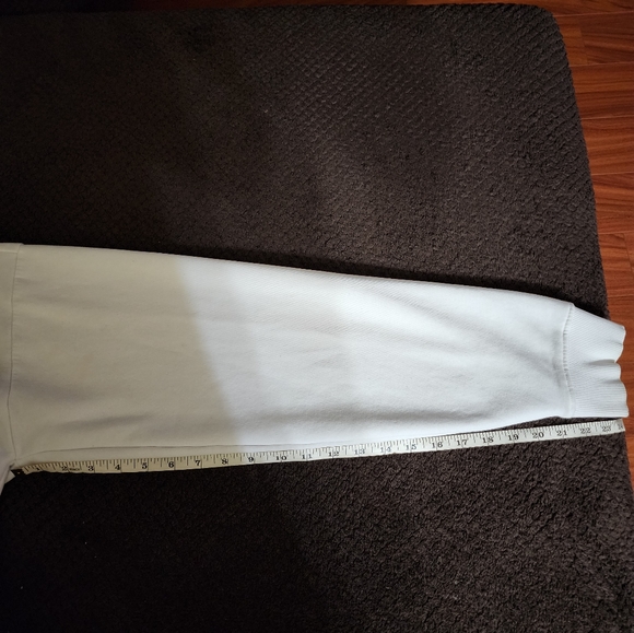 Versace - Picture 5 of 7